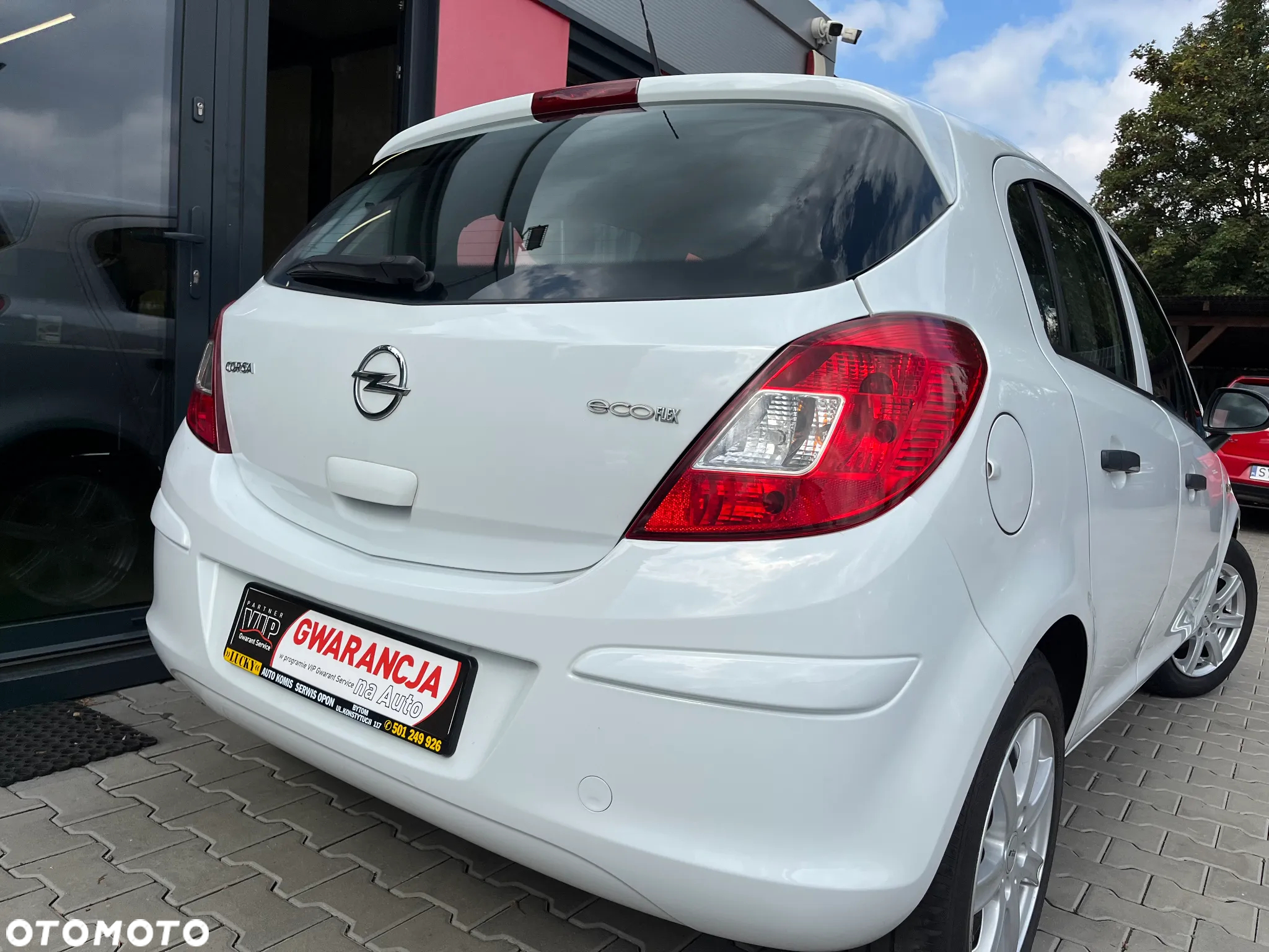Opel Corsa 1.4 16V Enjoy - 9