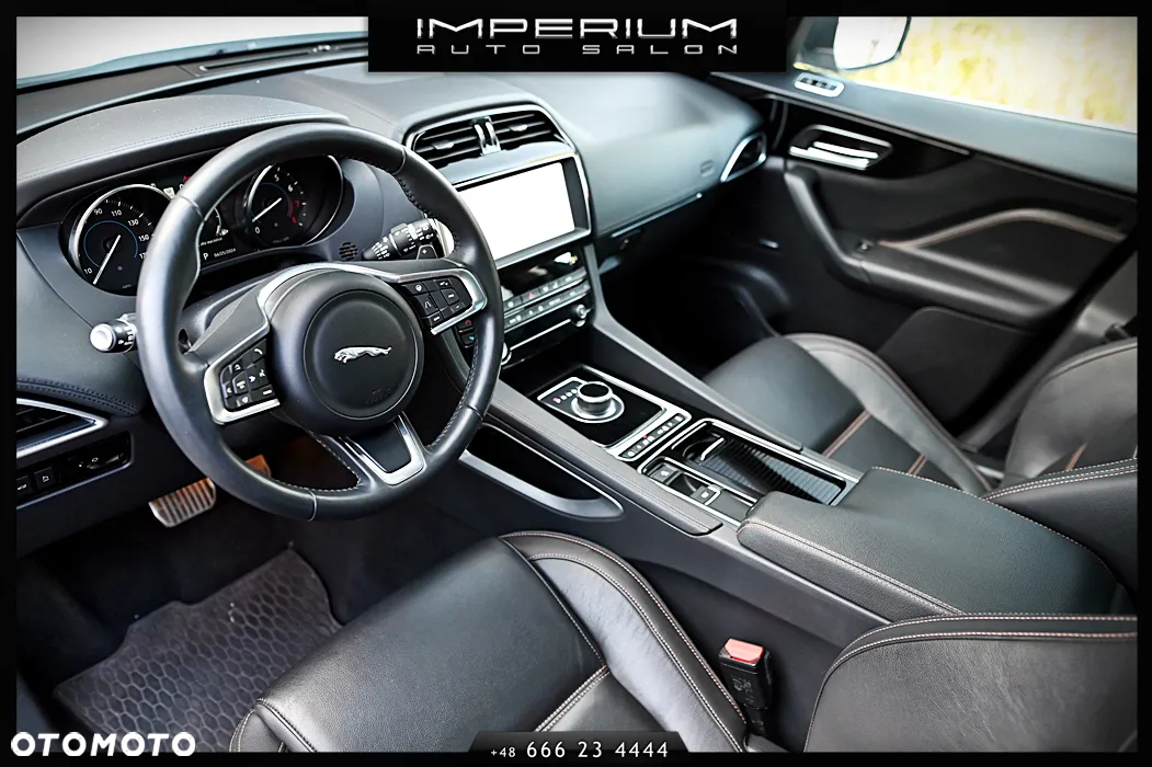 Jaguar F-Pace 2.0 i4P AWD R-Sport - 24