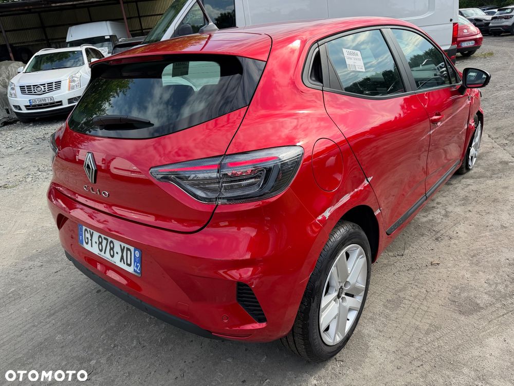 Renault Clio - 31