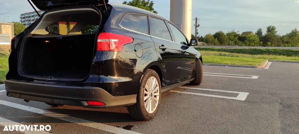 FORD Focus 2015 — imagine 5