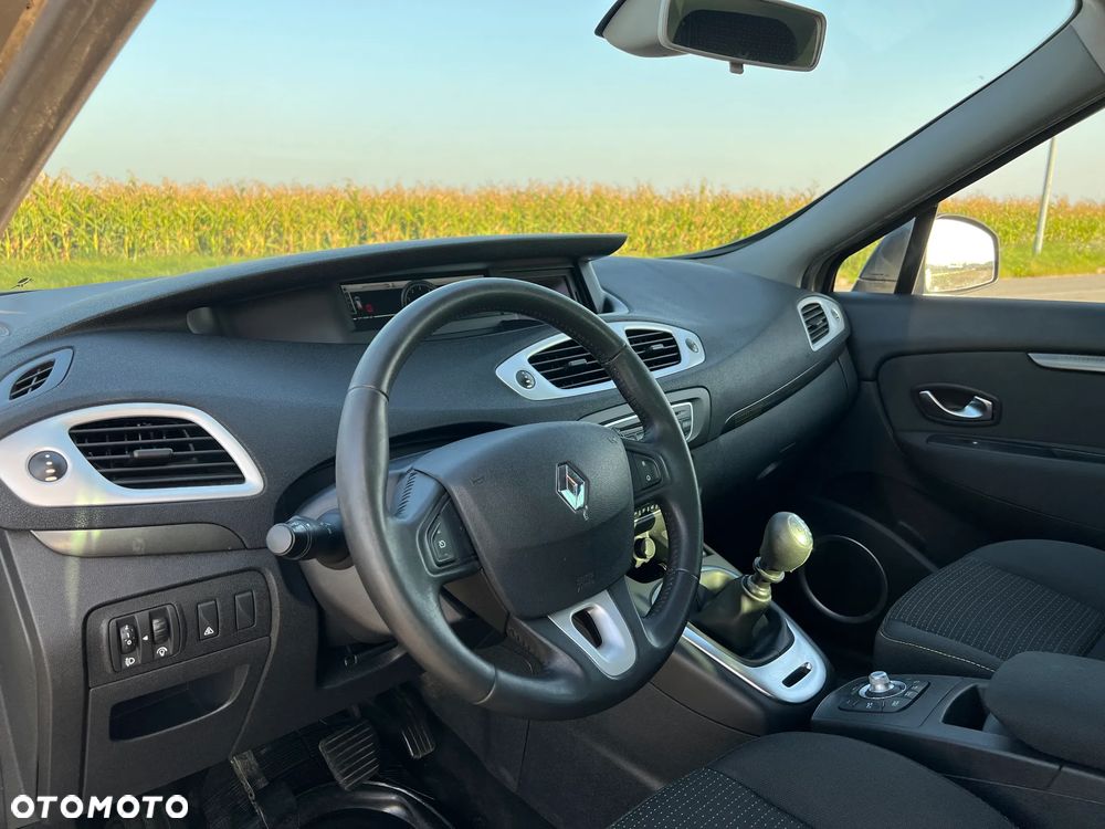 Renault Scenic 1.9 dCi Expression - 10