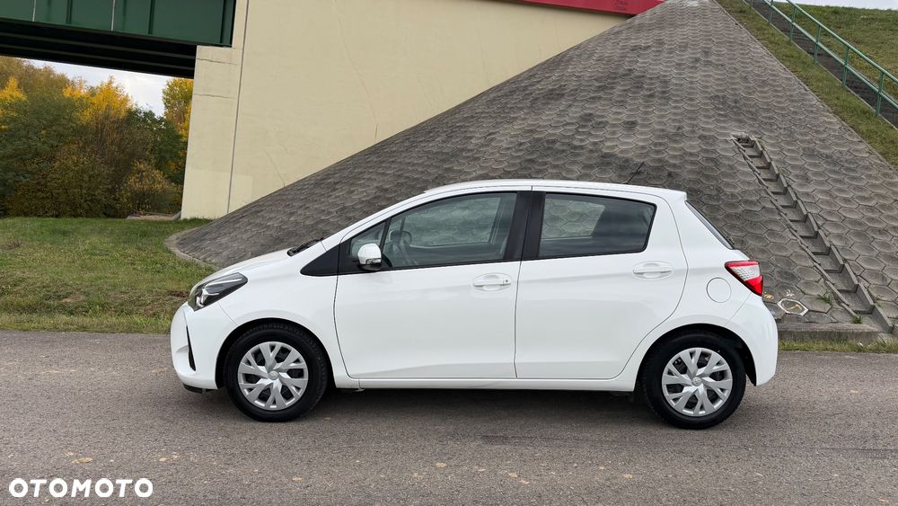 Toyota Yaris - 4