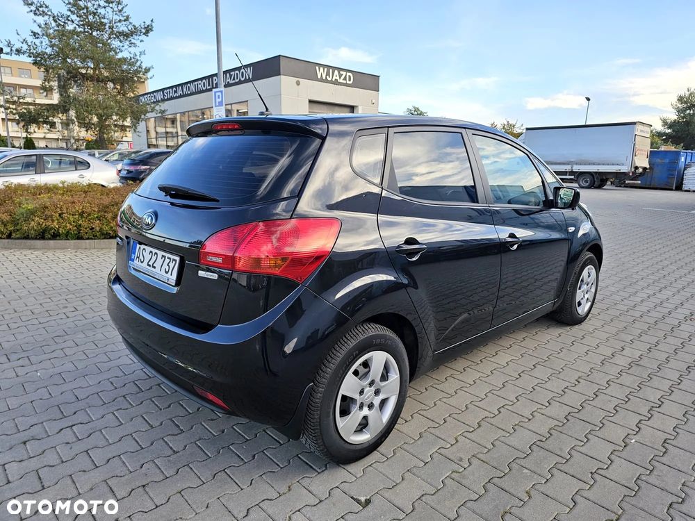 Kia Venga 1.6 CVVT Black Collection - 7