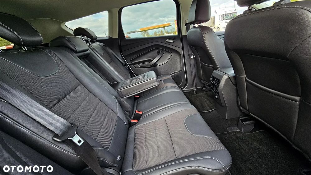 Ford Kuga 2.0 TDCi 4x4 Trend - 26