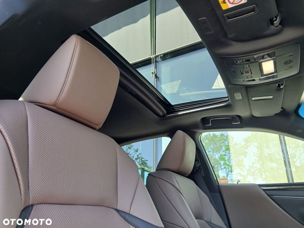 Lexus ES - 30