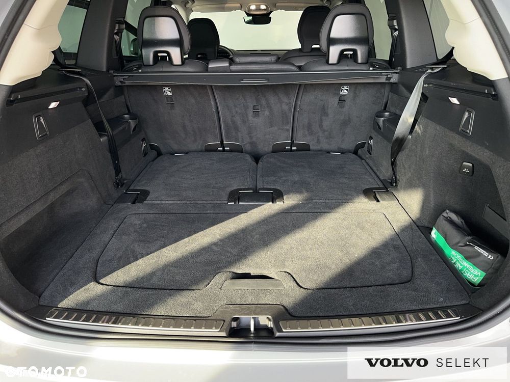 Volvo XC 90 - 25