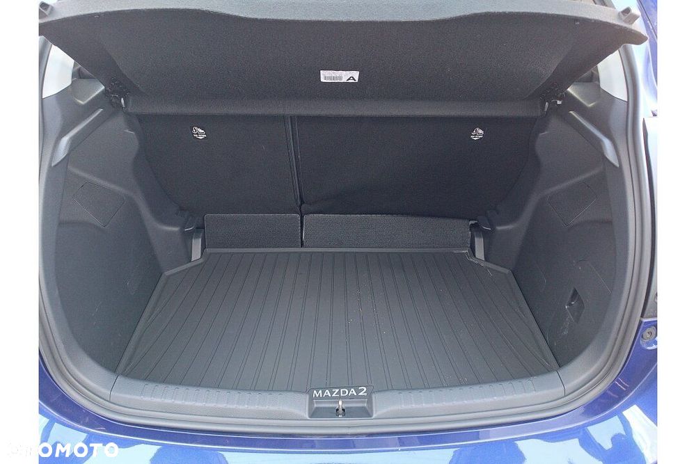 Mazda 2 Hybrid - 20