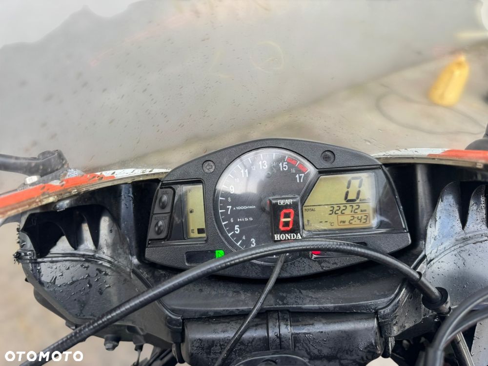 Honda CBR - 12