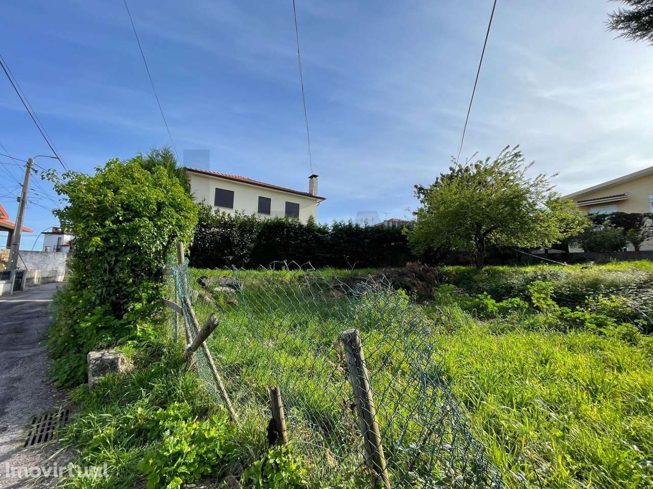 TERRENO PARA CONSTRUÇÃO COM 600 M2 - VILA DE CUCUJÃES, OLIVEIRA DE AZE - Grande imagem: 5/14