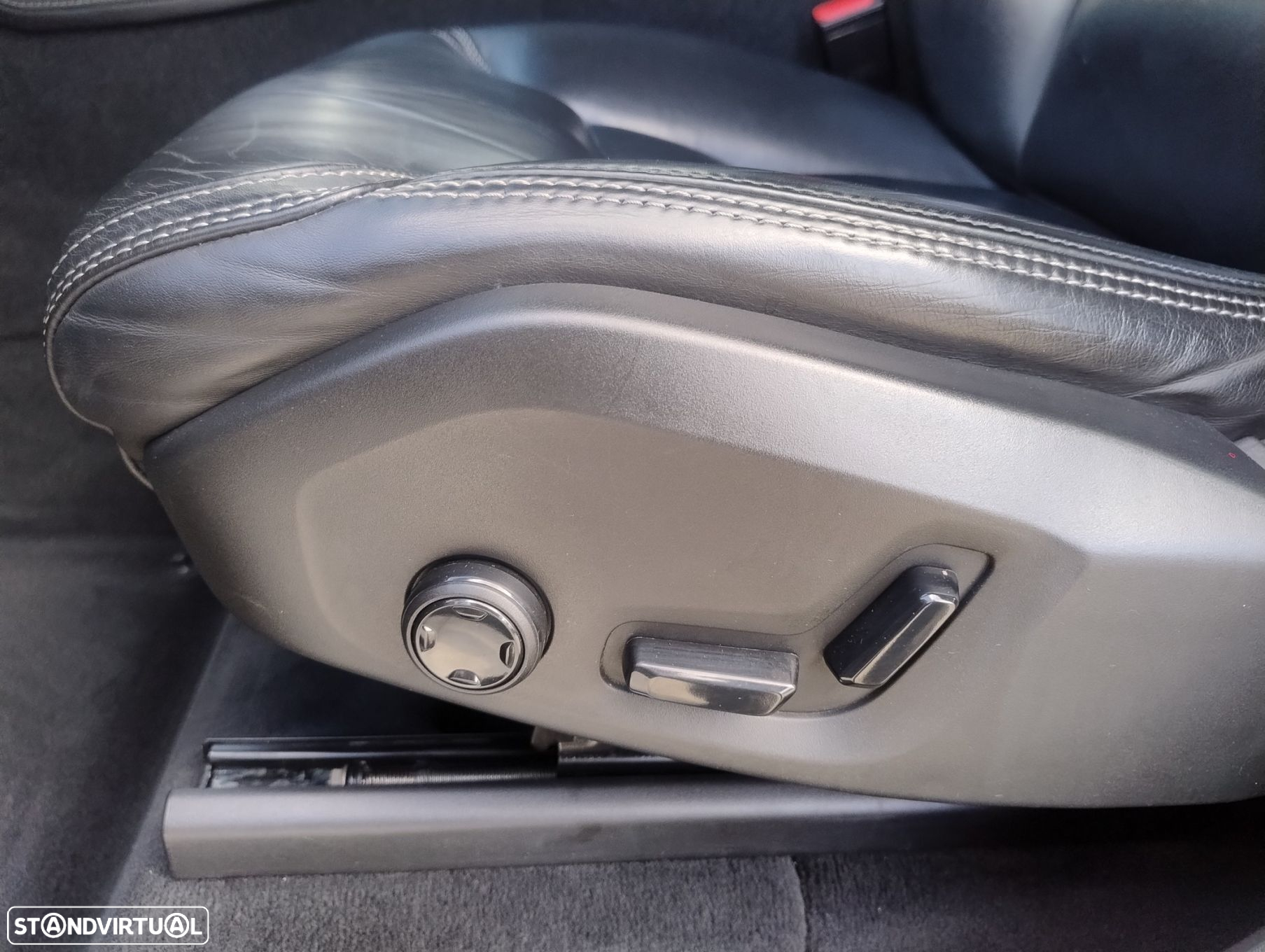 Volvo XC 90 2.0 D4 Inscription - 36