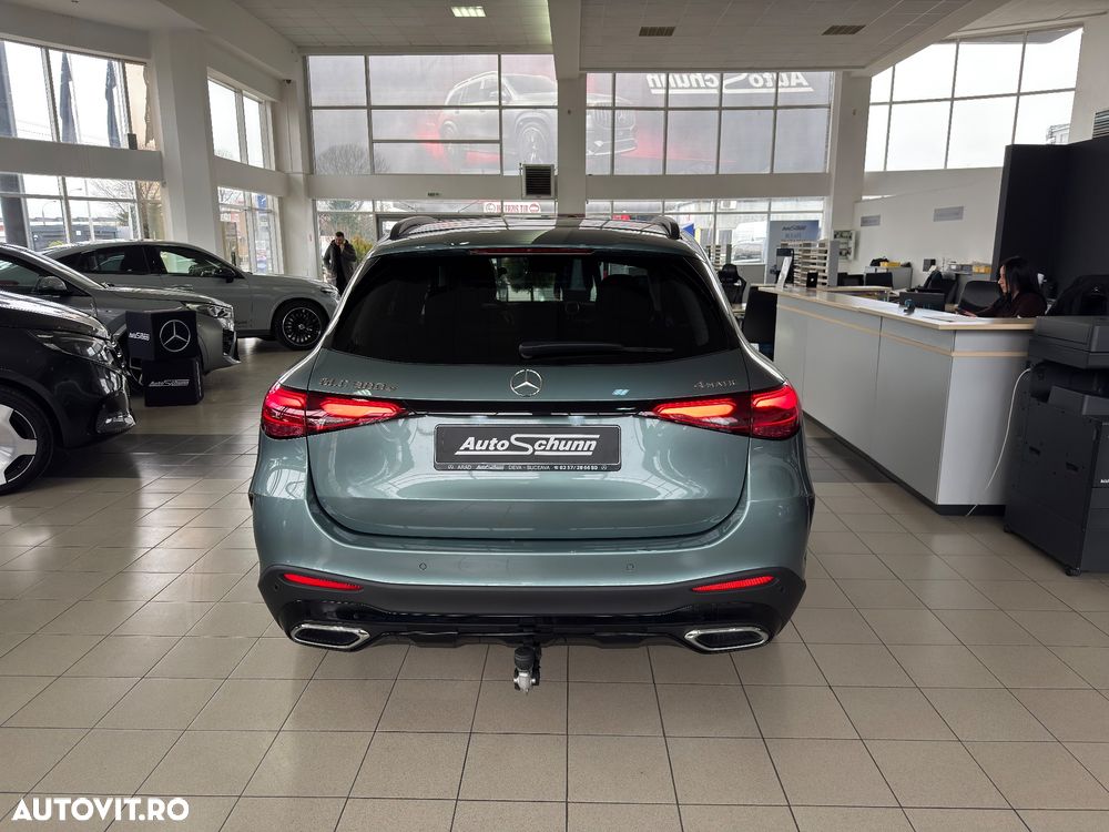 Mercedes-Benz GLC 300 e 4Matic 9G-TRONIC AMG Line Advanced - 7