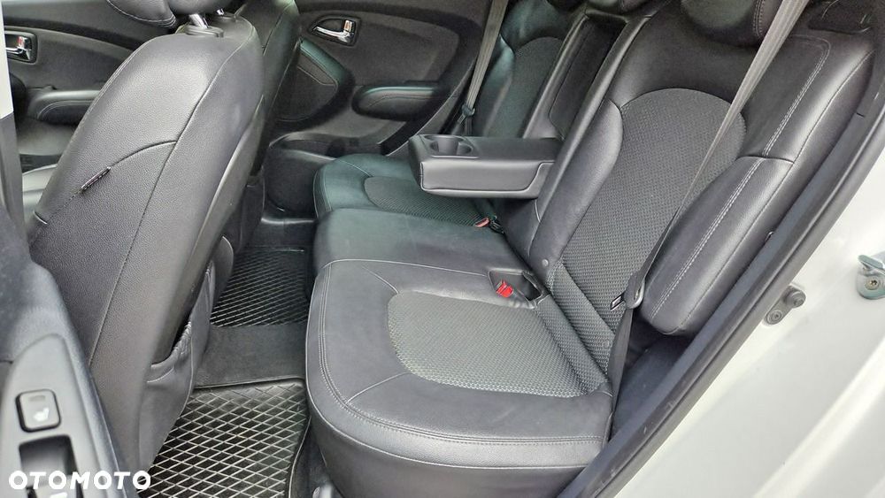 Hyundai ix35 2.0 CRDi 4WD Automatik Premium - 17