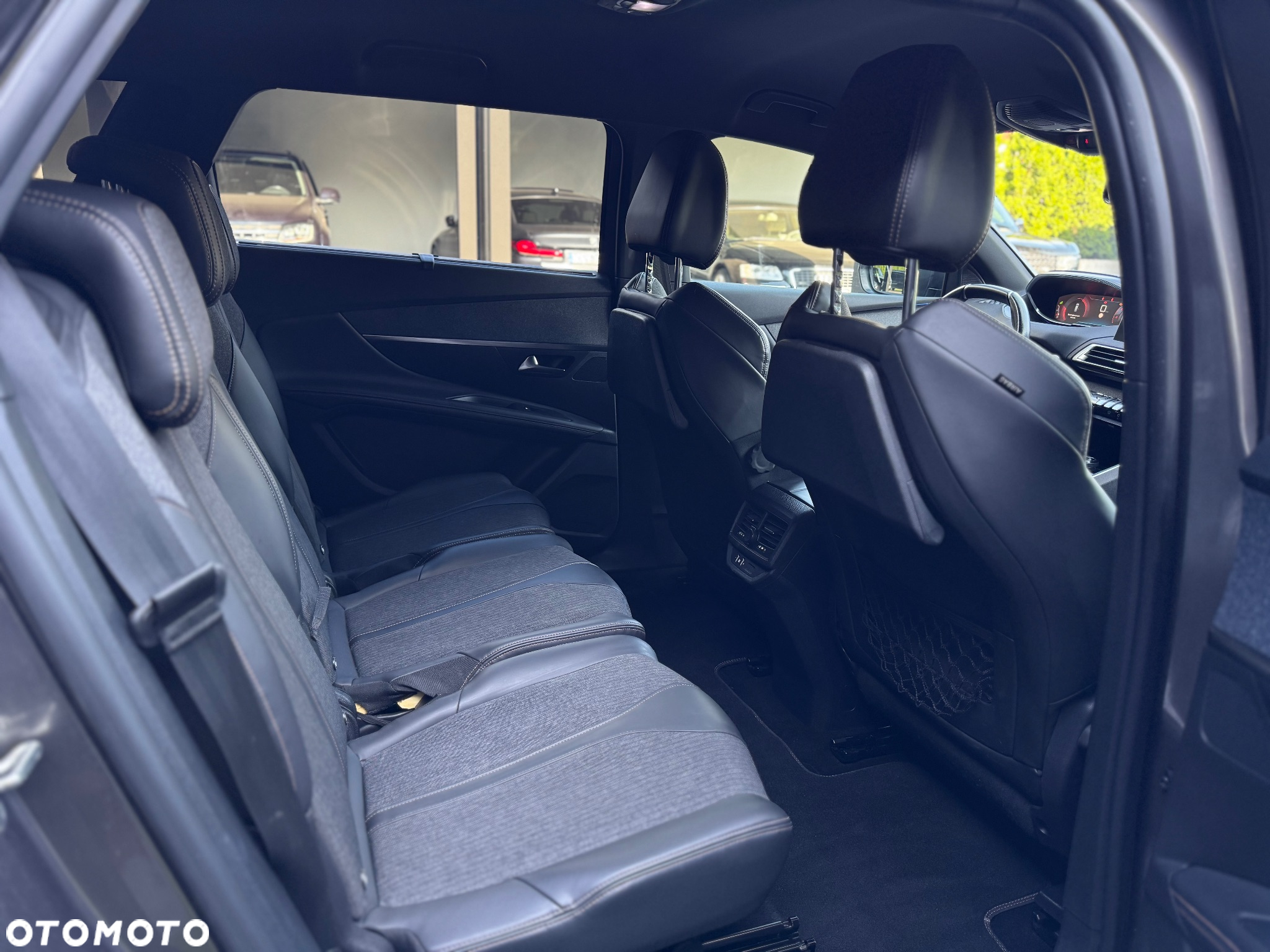 Peugeot 5008 2.0 BlueHDI Allure S&S - 12