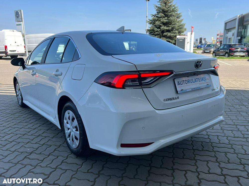 Toyota Corolla 1.8 HSD Business - 6
