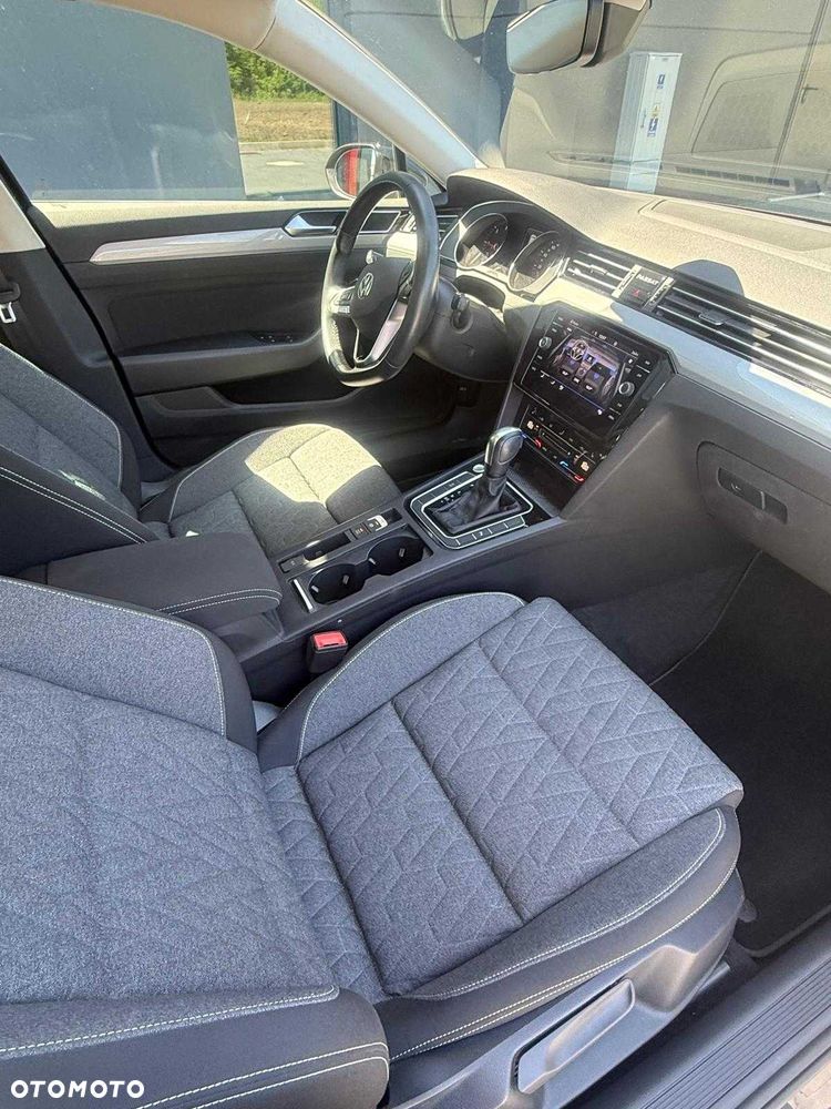 Volkswagen Passat Variant - 4