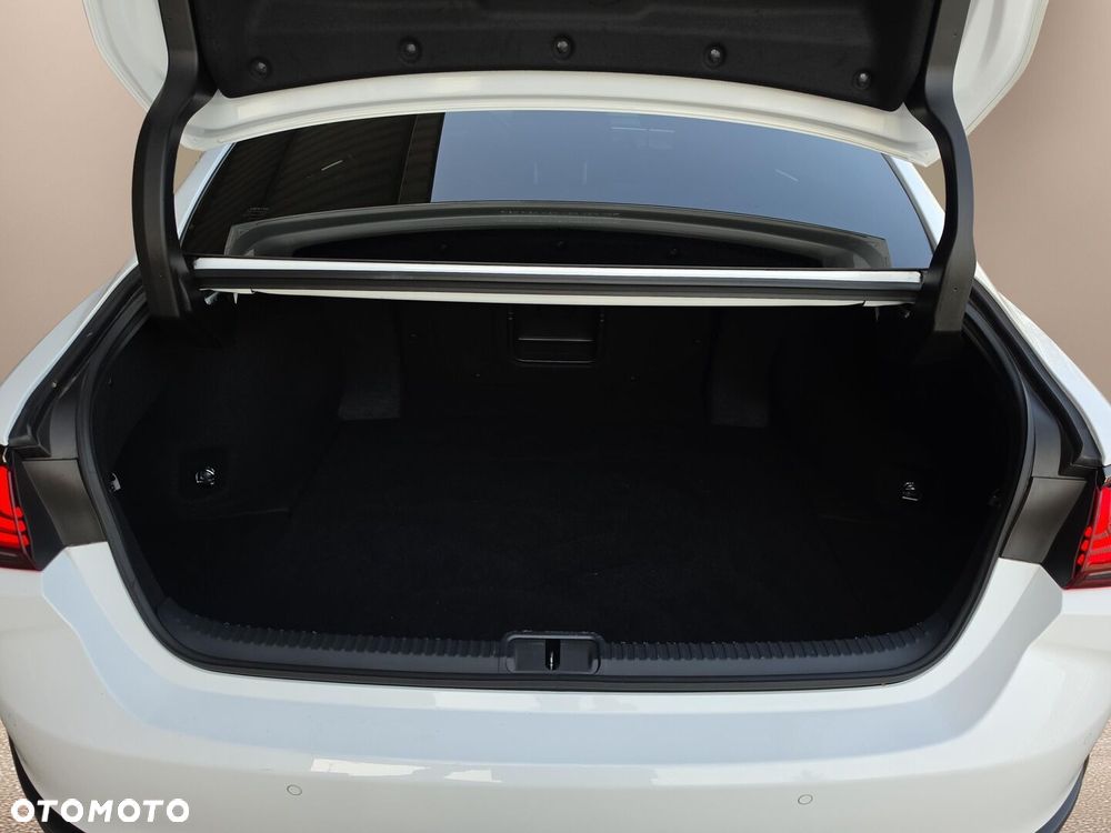 Lexus ES 300h F Sport Edition - 31