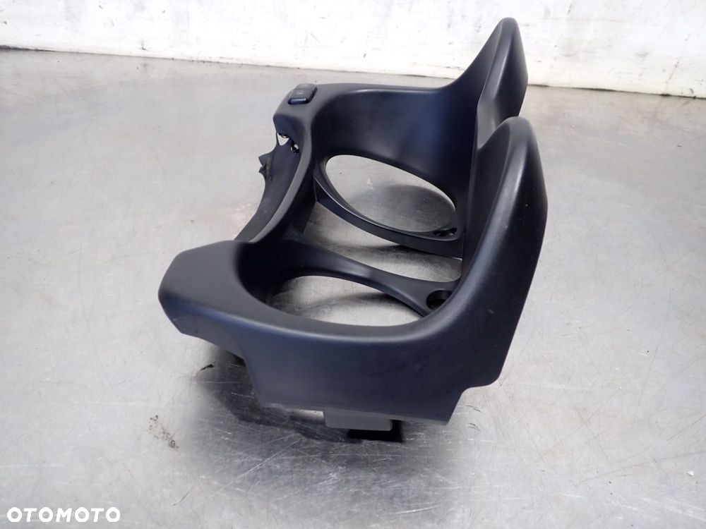 OSŁONA LICZNIKA MITSUBISHI OUTLANDER  MR975123 - 6