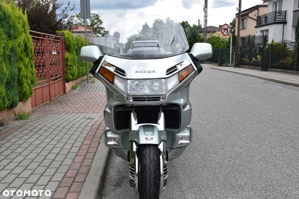 Honda GL - 8