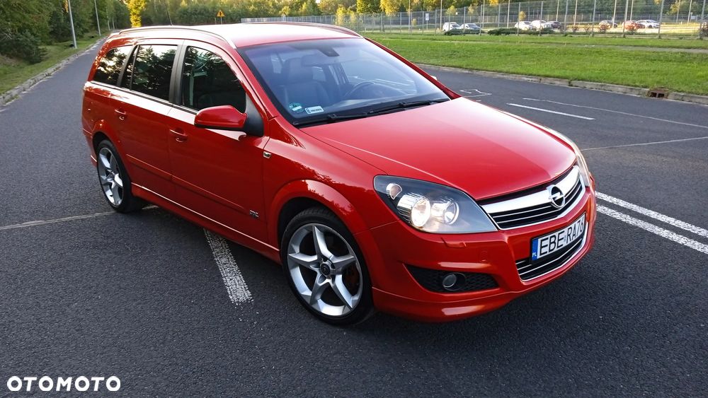 Opel Astra 1.9 CDTI DPF Cosmo - 1