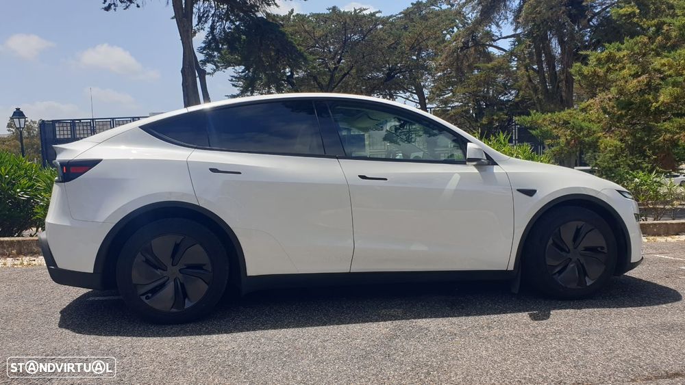 Tesla Model Y Long Range Tração Integral Premium - 1