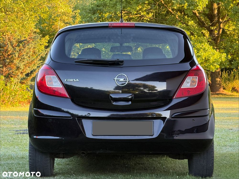 Opel Corsa 1.2 16V Cosmo - 6