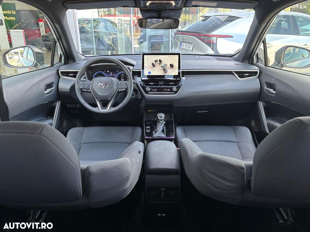 Toyota Corolla Cross - 28