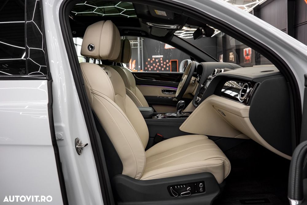 Bentley Bentayga Hybrid - 12