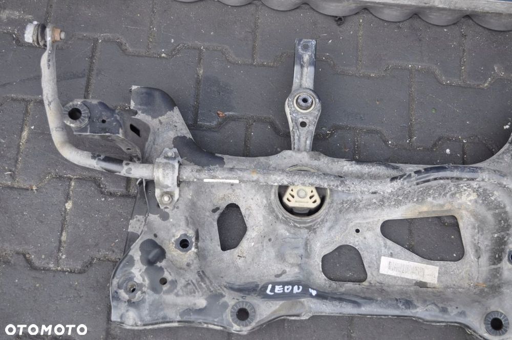 SEAT LEON IV 1.5TSI SANKI WÓZEK STABILIZATOR PRZÓD - 3