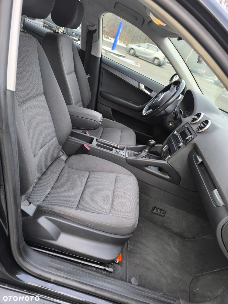 Audi A3 Sportback 1.6 TDI DPF Ambition - 16