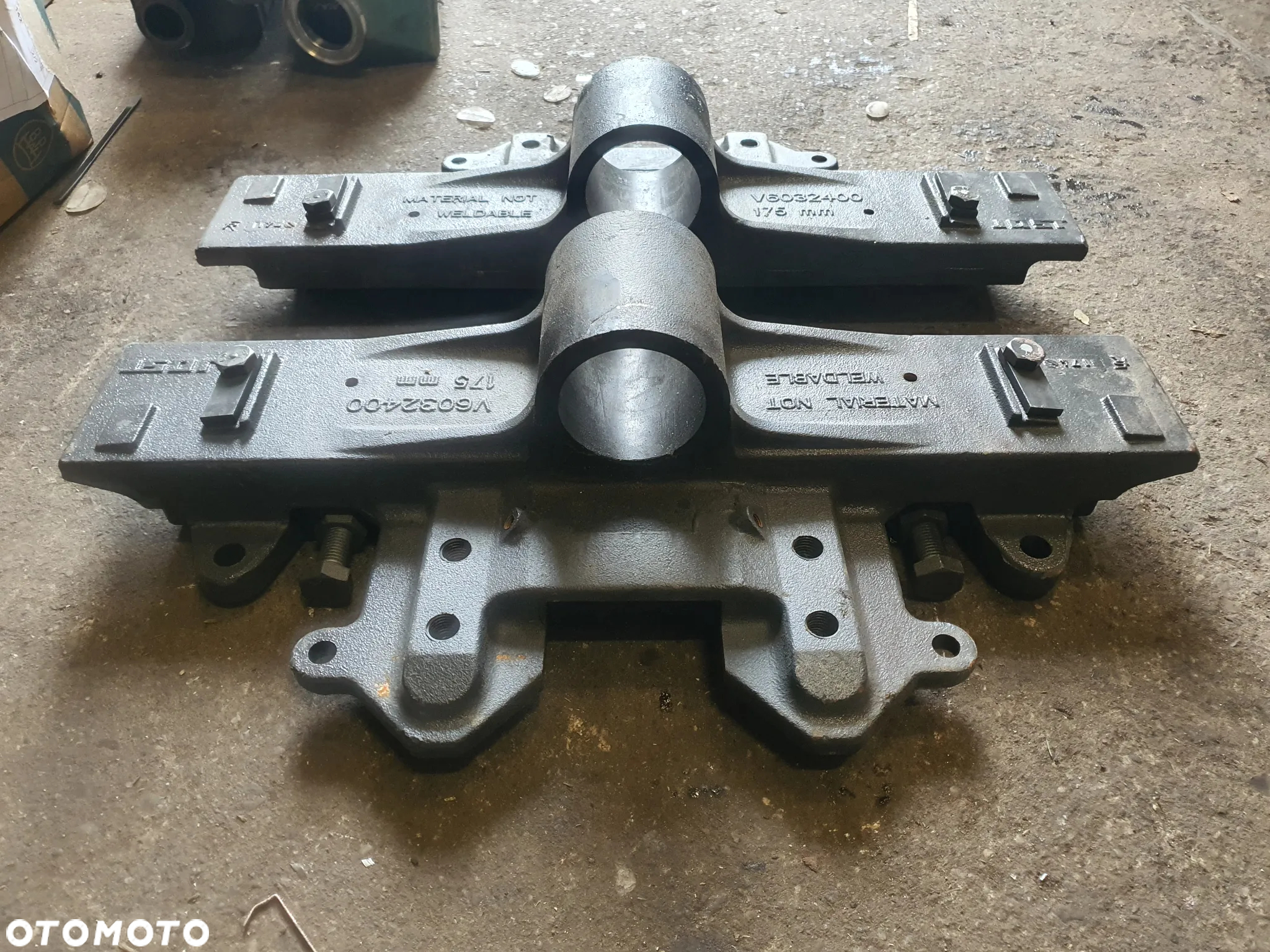 Mocowanie łapy siodła JOST 175 mm V6032400 - 4