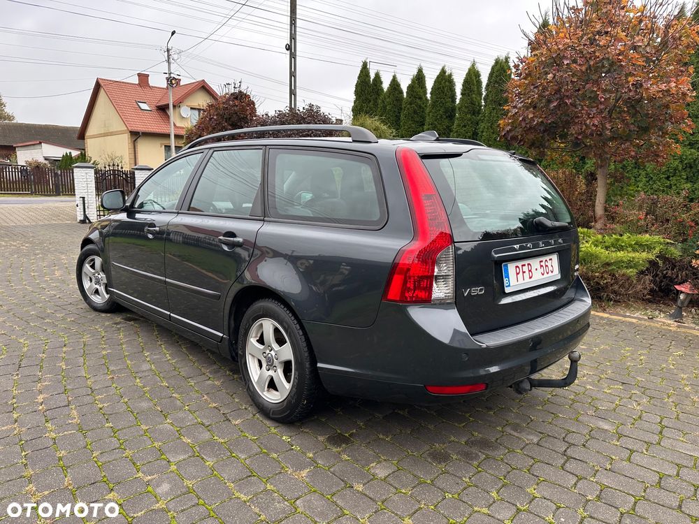 Volvo V50 1.6D DPF DRIVe Momentum - 7