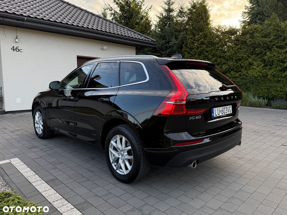 Volvo XC 60 B4 D AWD Momentum Pro - 4