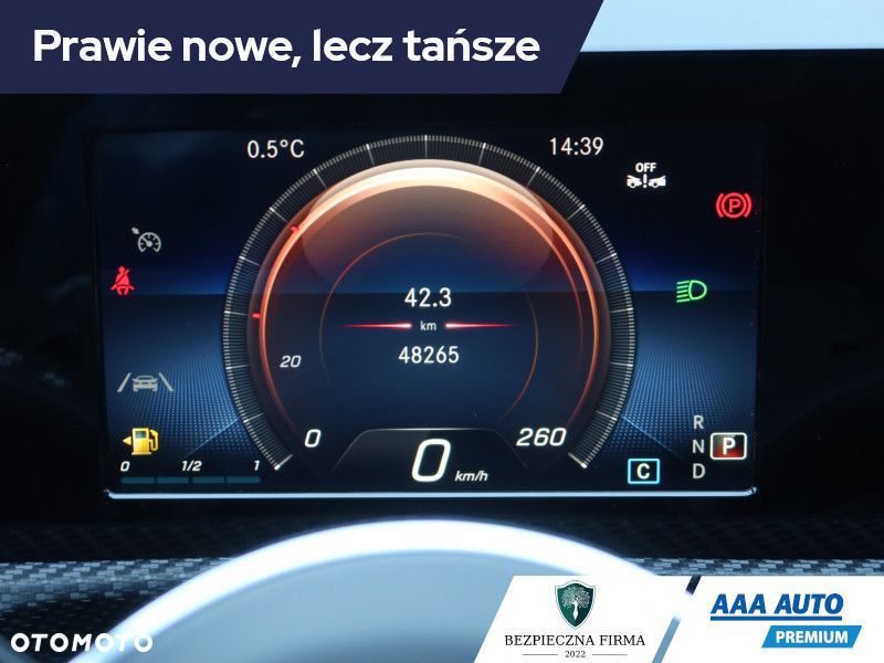 Mercedes-Benz CLA - 12