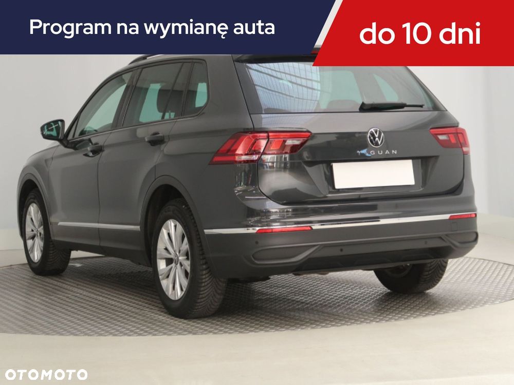 Volkswagen Tiguan - 6