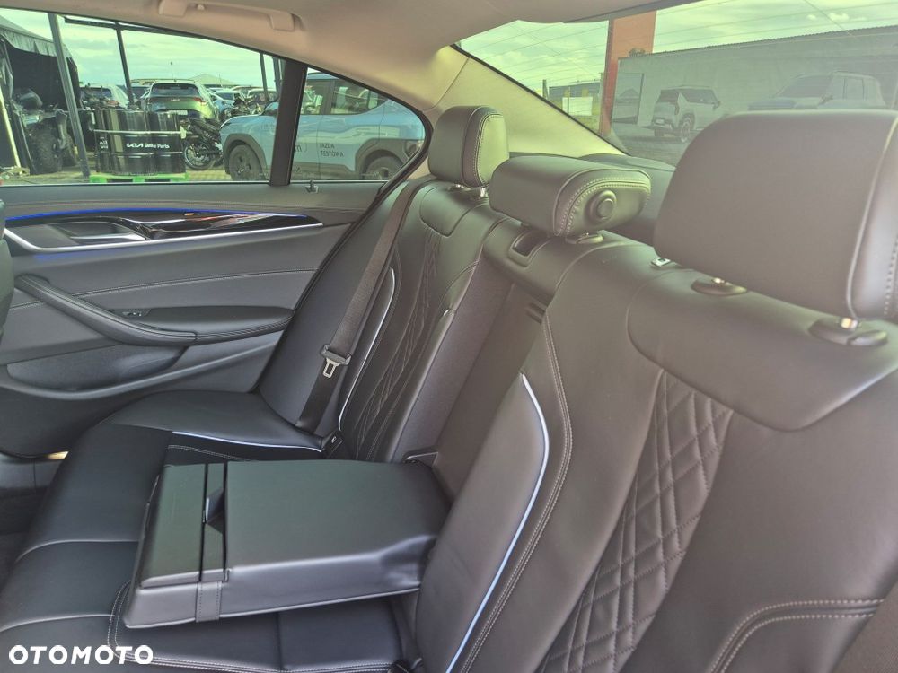 BMW Seria 5 530d mHEV Luxury Line - 16