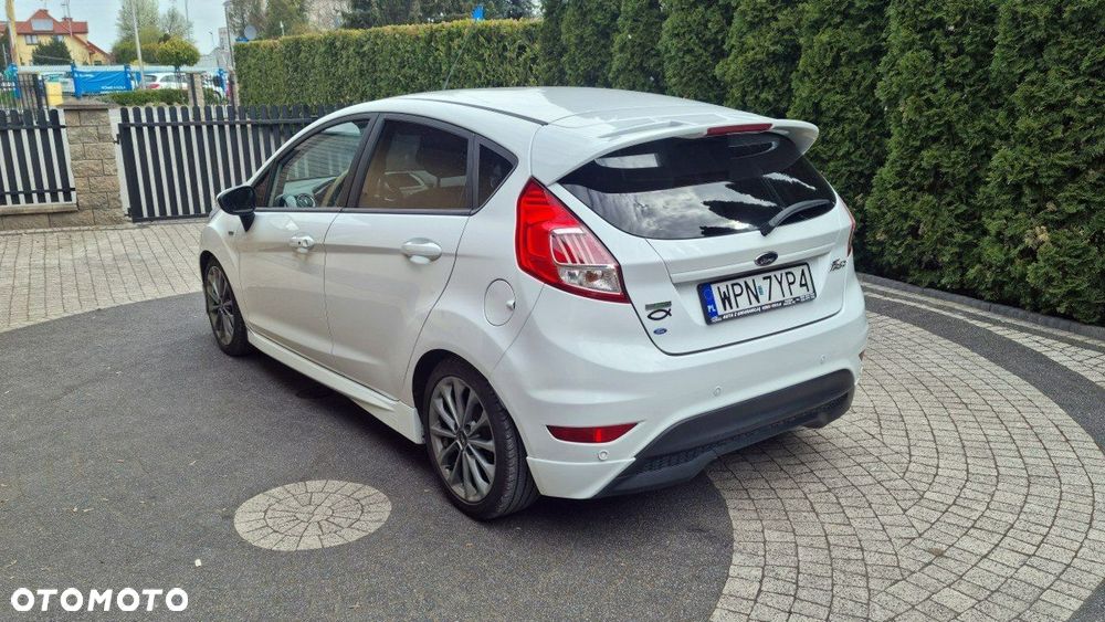 Ford Fiesta - 4