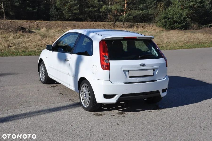 Ford Fiesta - 4