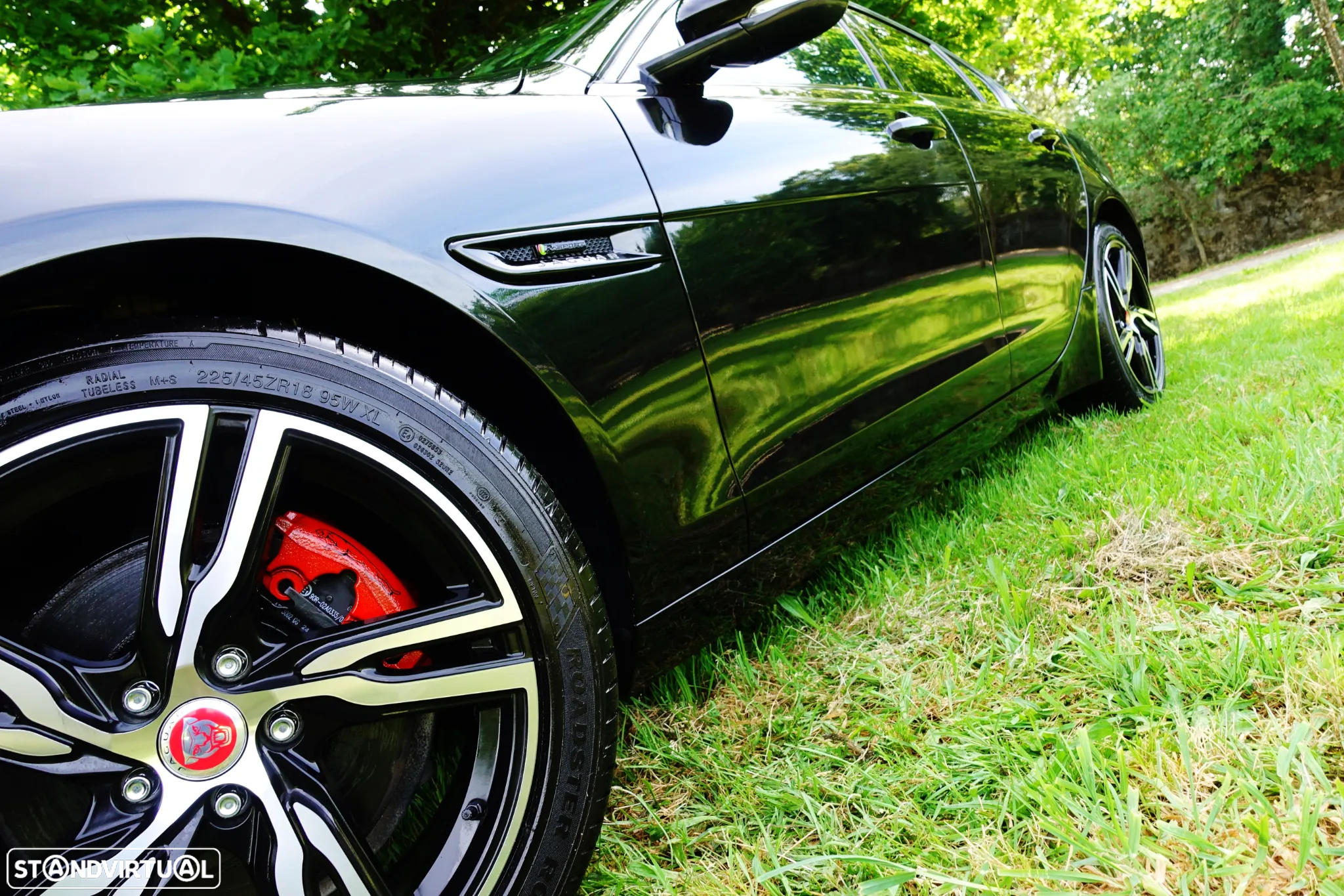 Jaguar XE 2.0 D R-Sport Aut. - 13