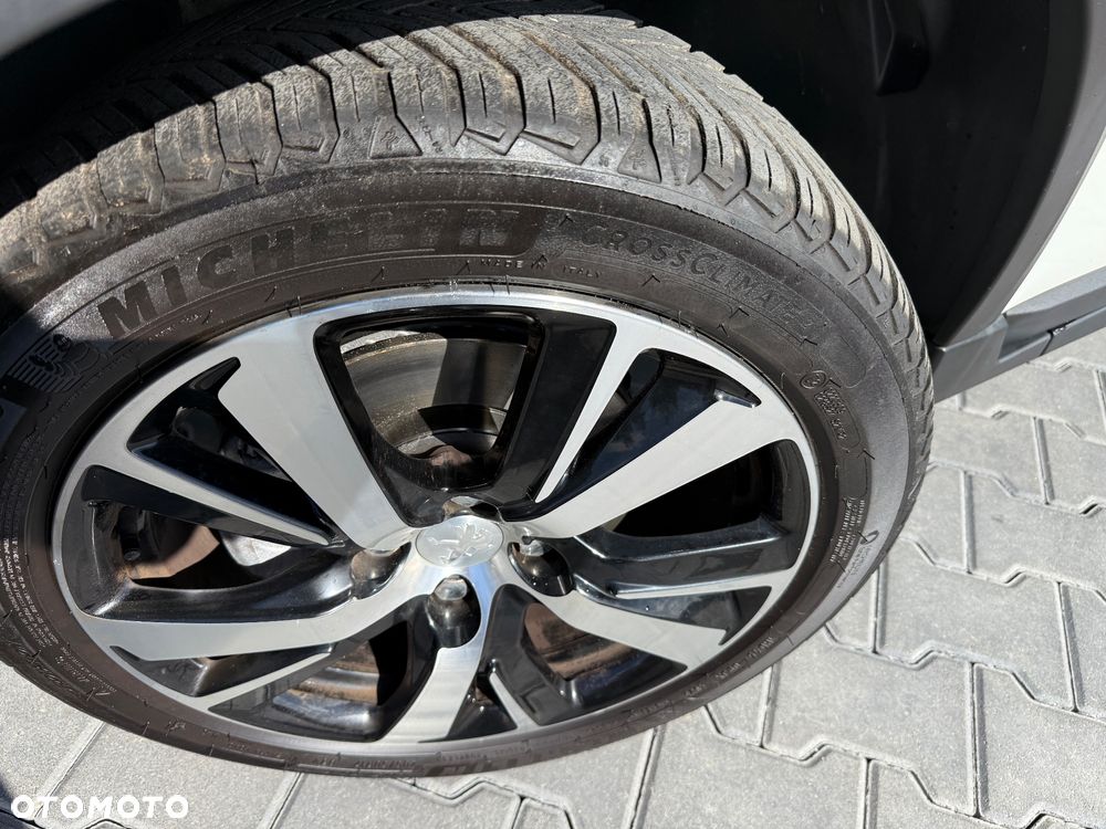 Peugeot 2008 PureTech 130 Stop&Start GT-Line Edition - 32