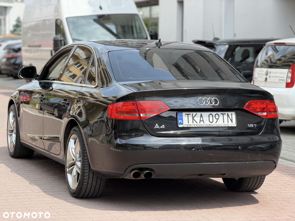 Audi A4 Limousine - 4