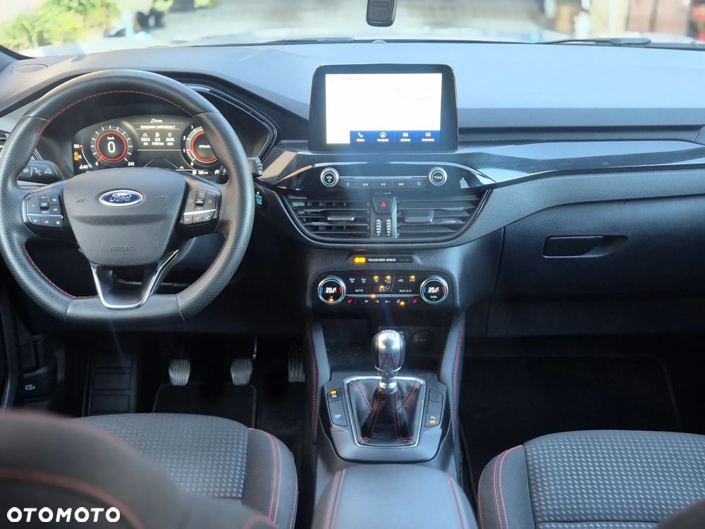 Ford Kuga - 9