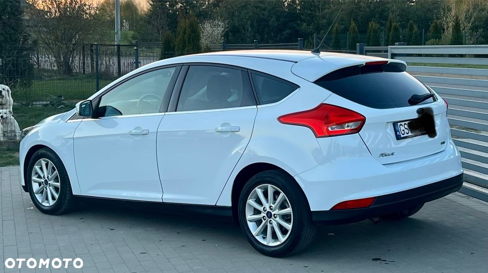 Ford Focus 1.0 EcoBoost Titanium - 4