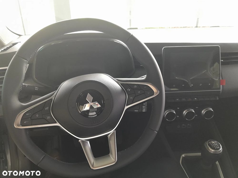 Mitsubishi Colt 1.0T Invite - 6