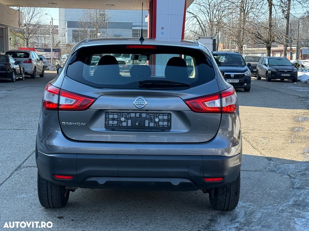 Nissan Qashqai 1.6 DCI Xtronic ACENTA - 4