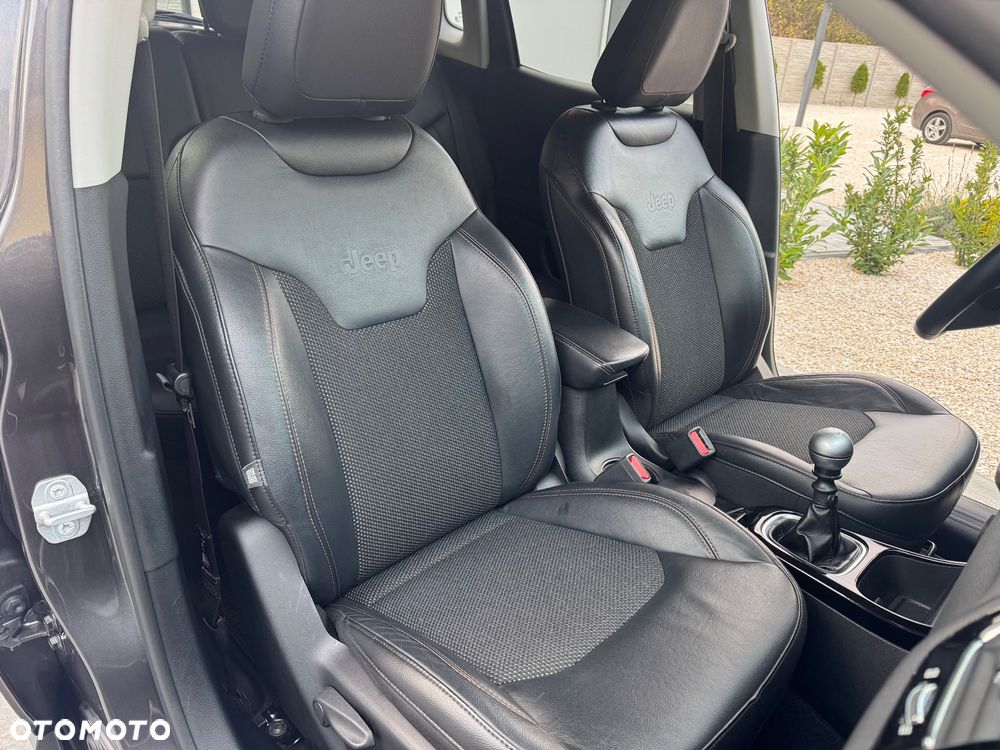 Jeep Compass 1.4 MultiAir Business Line - 32
