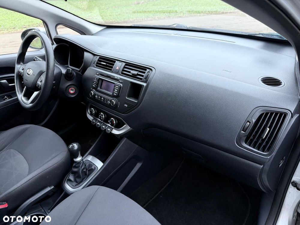 Kia Rio 1.2 Dream Team Edition - 18
