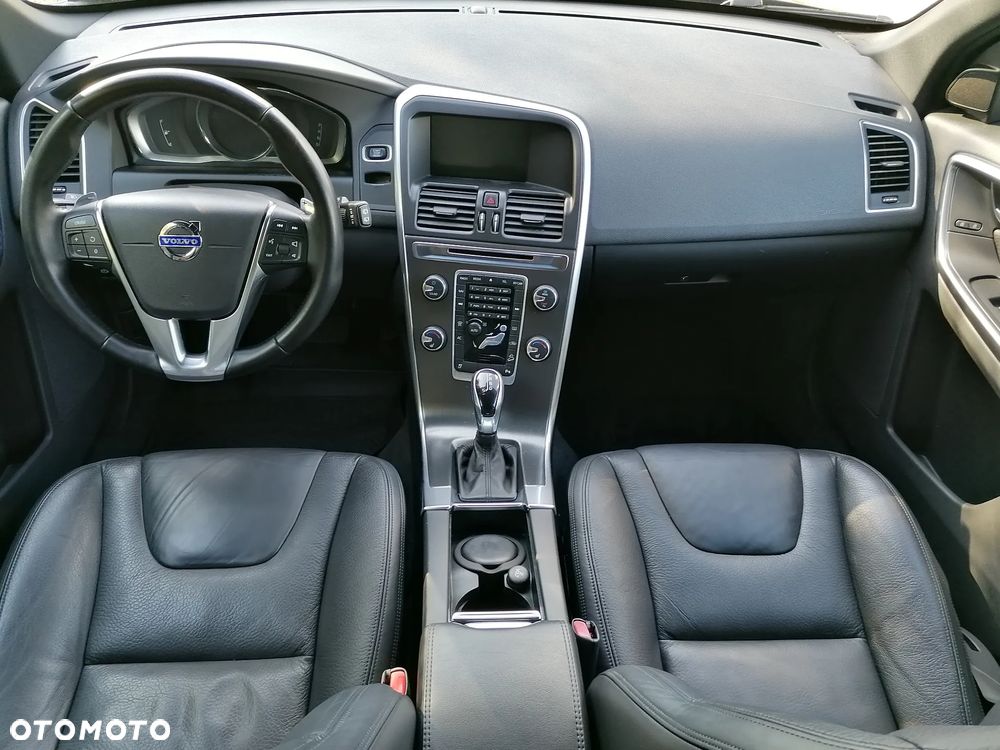 Volvo XC 60 D5 AWD Summum - 18