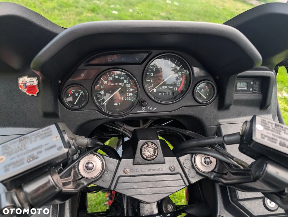Kawasaki GTR - 11