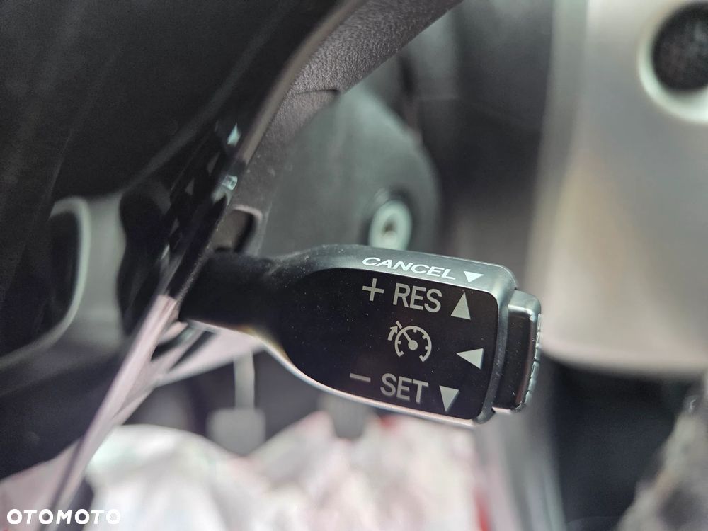 Toyota Aygo x-play Edition S+ - 18