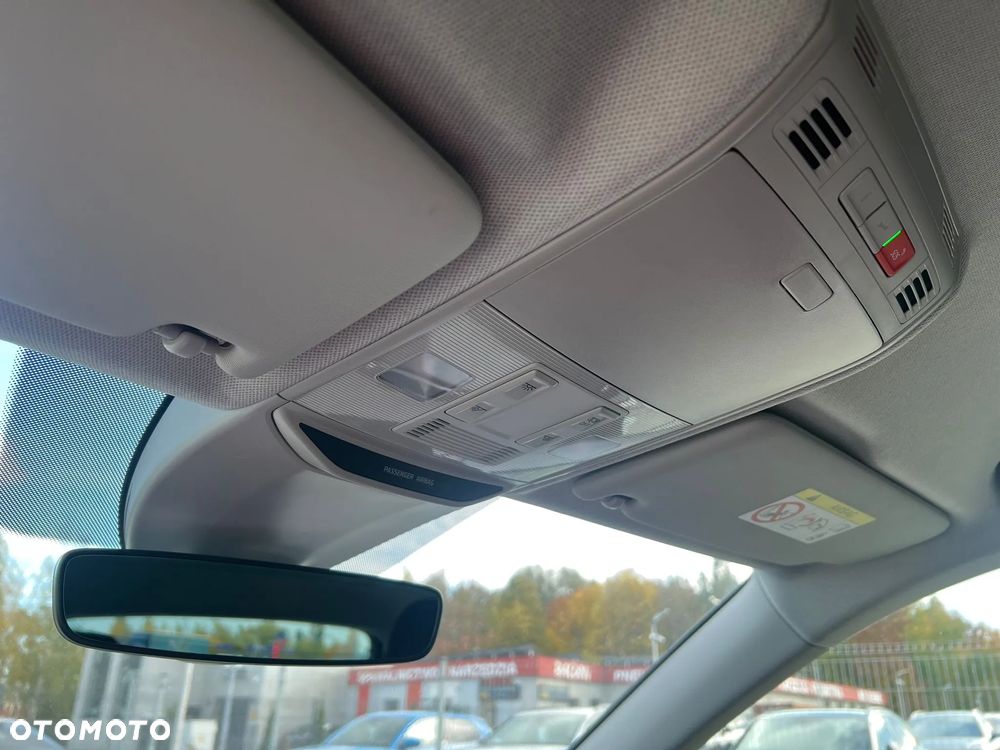 Skoda Kamiq 1.0 TSI Selection DSG - 36